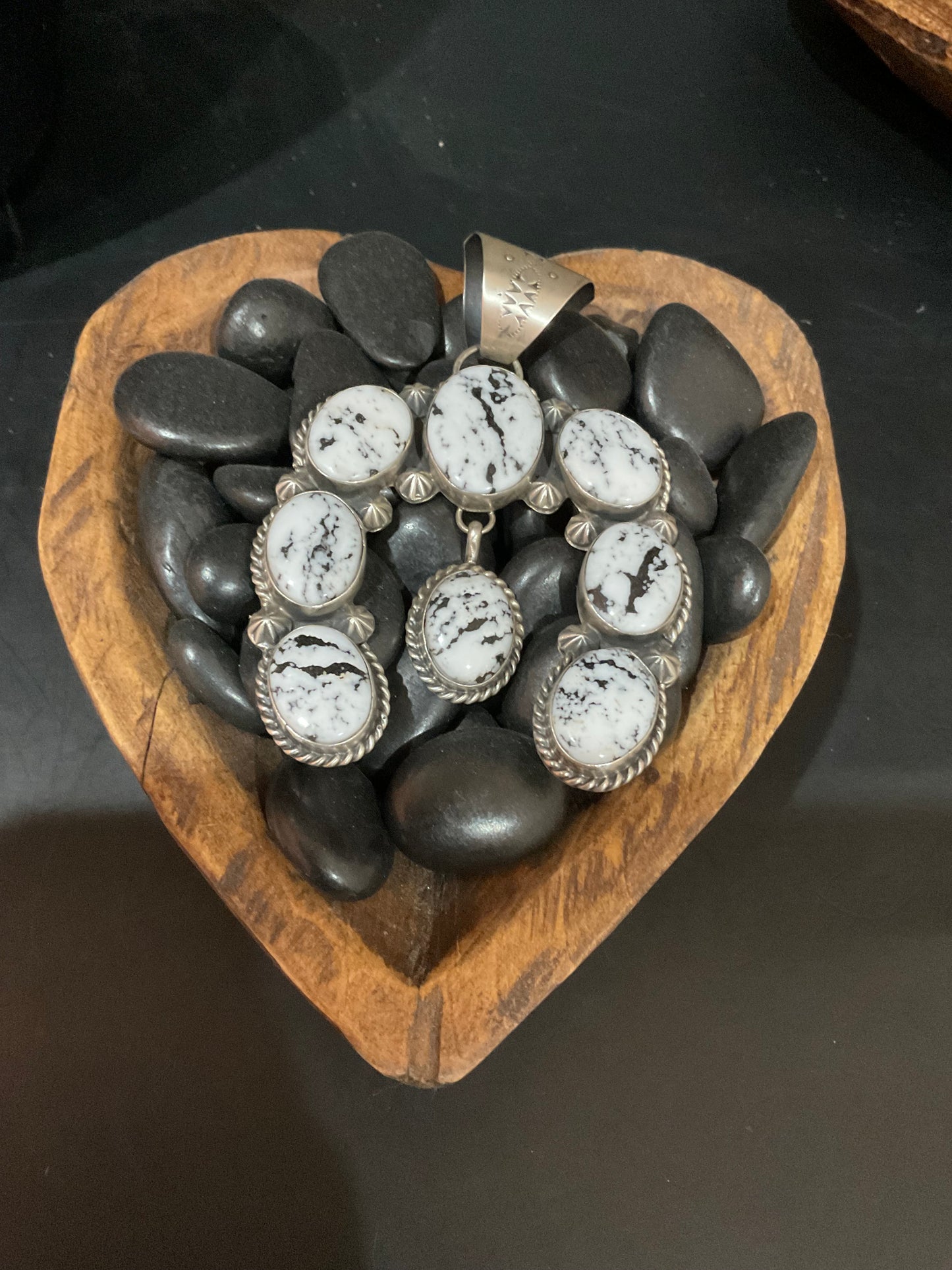 Naja Pendants