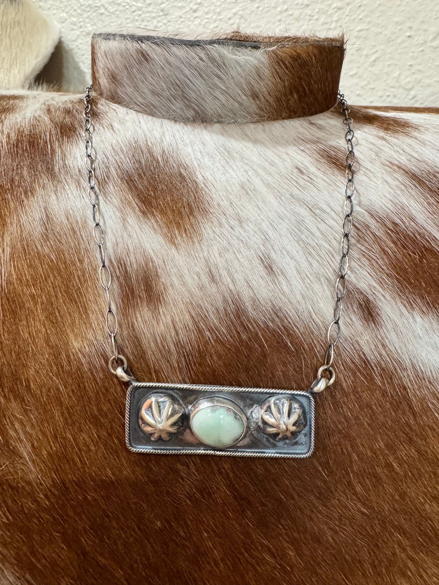 Paloma Bar Necklace