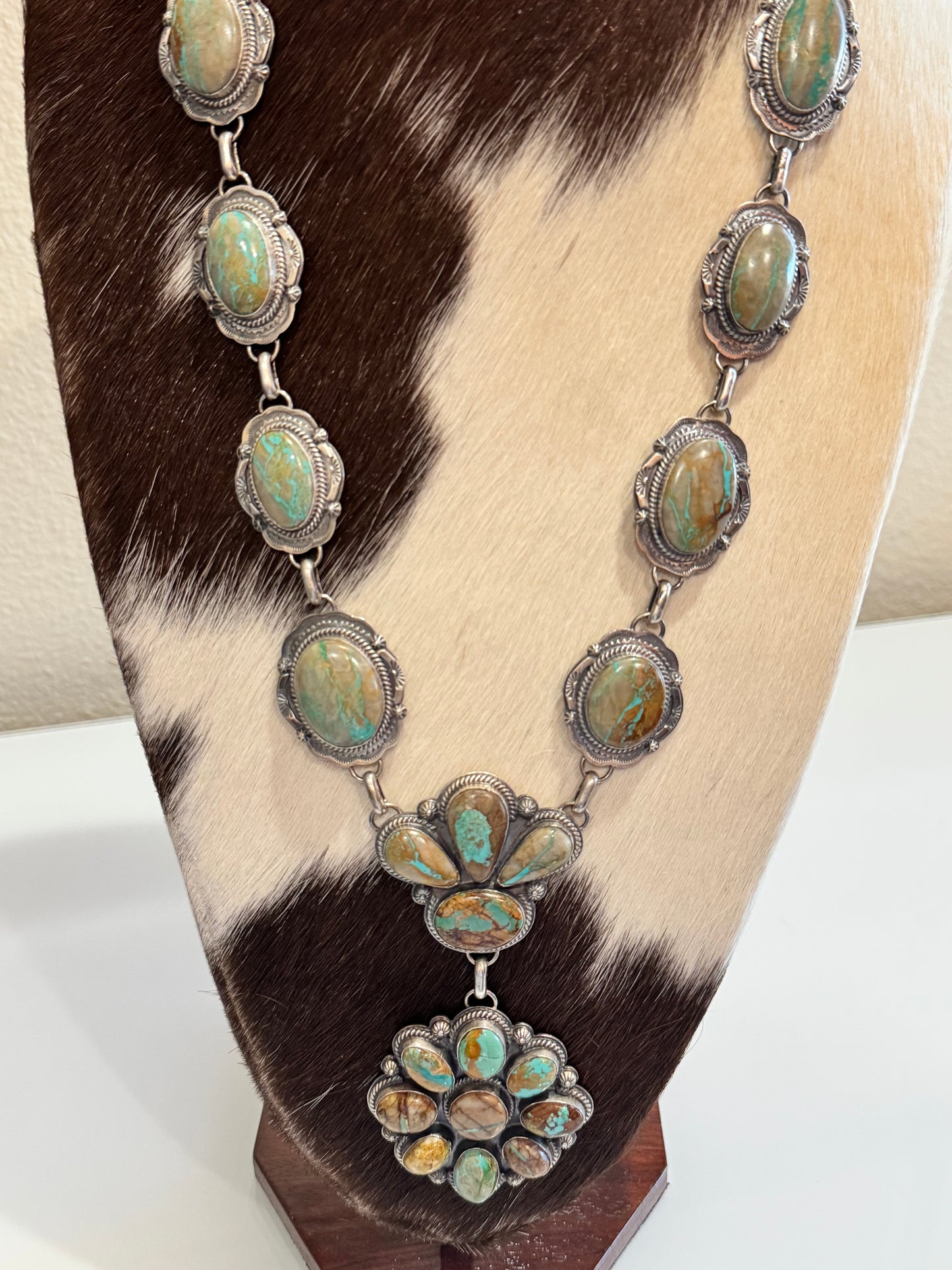 Boulder Ribbon Statement Lariat