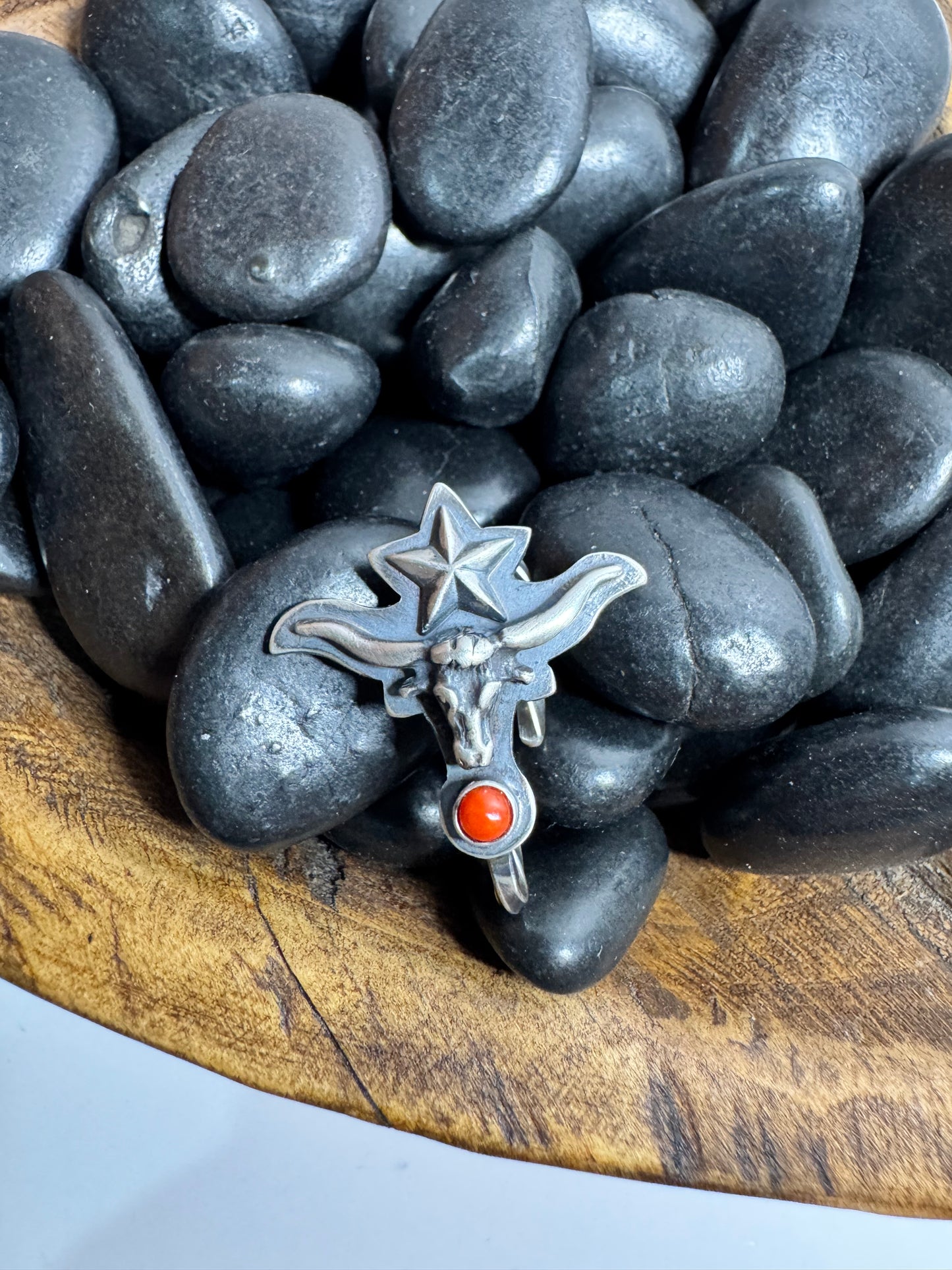 Longhorn w/Red Coral Hat Clip Slide