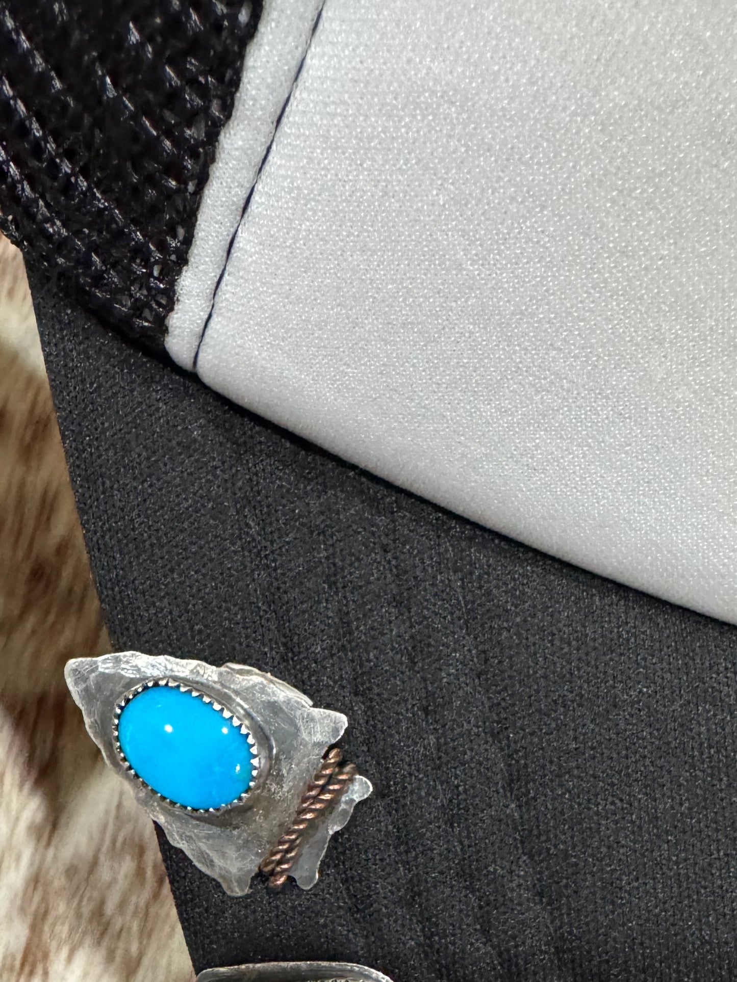 Kingman Arrowhead Hat Slide