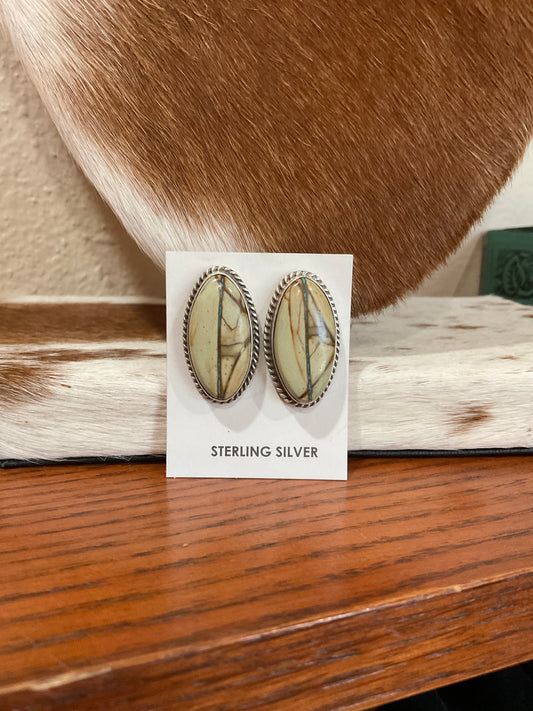 Boulder Ribbon Stud Earrings