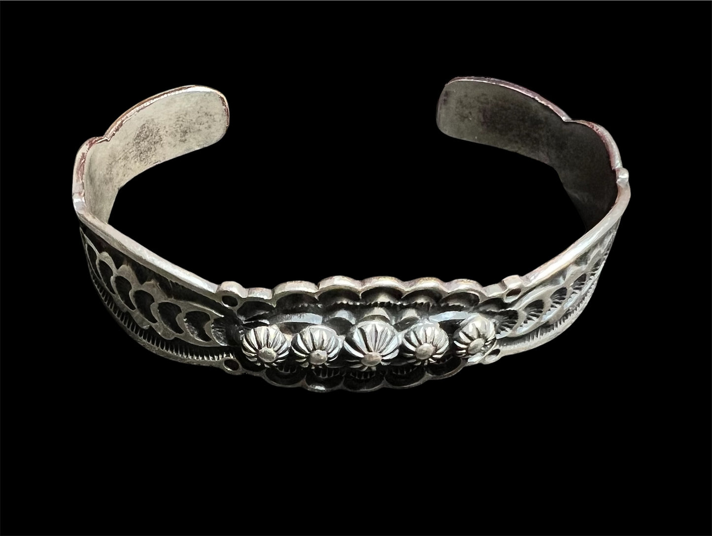 Sterling Silver Scalloped Star Shot Cuff