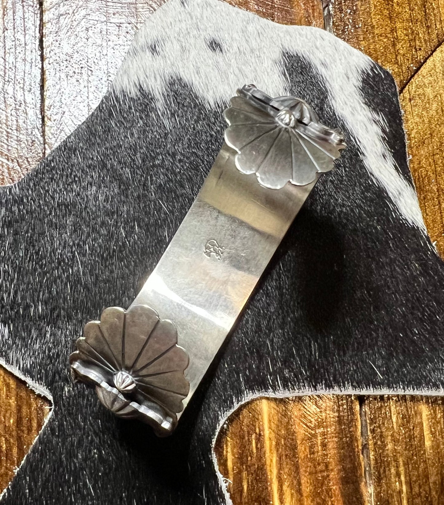 Sterling Silver Scalloped Star Shot Cuff