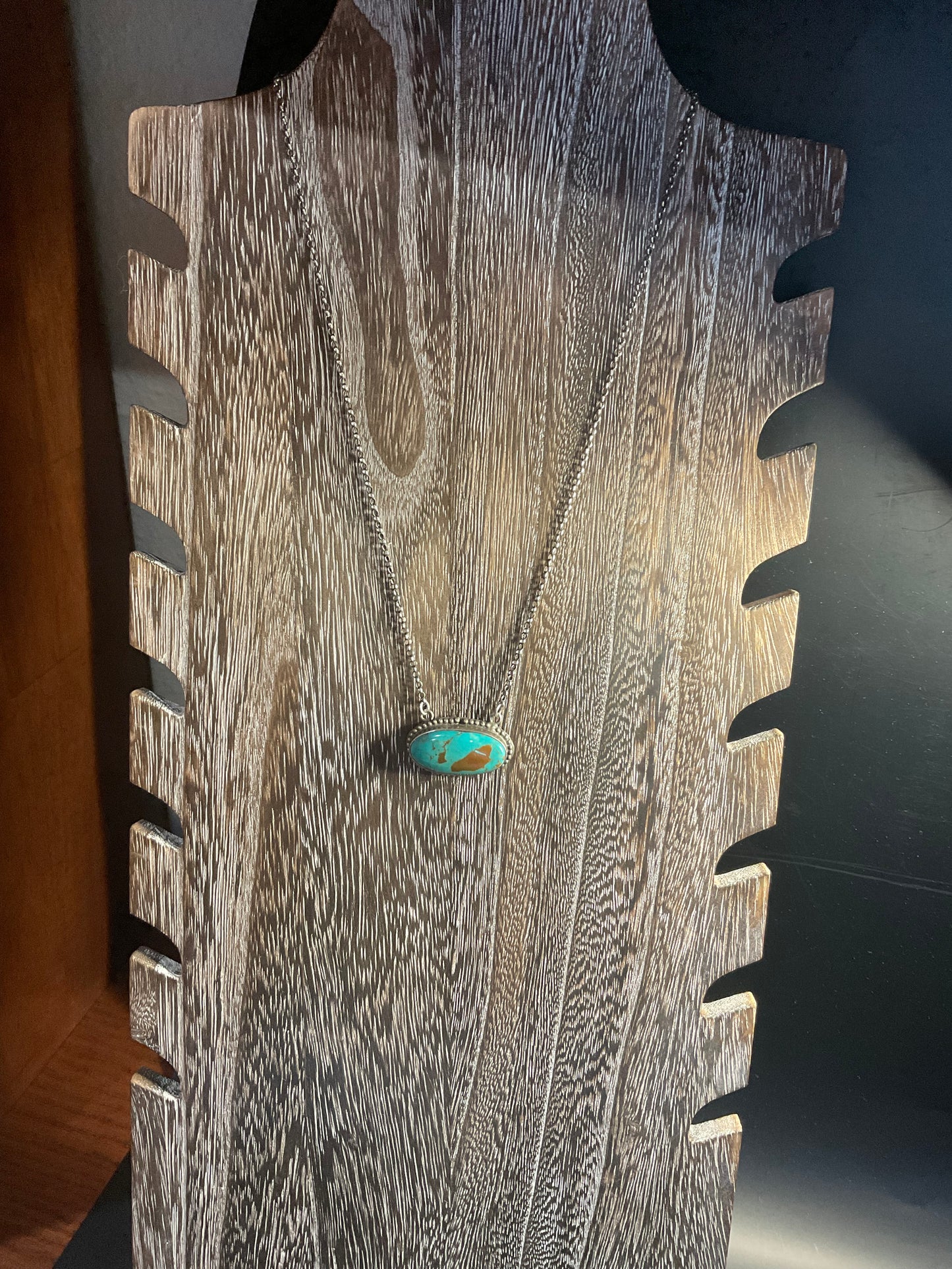 Kingman Oval Bar Necklace