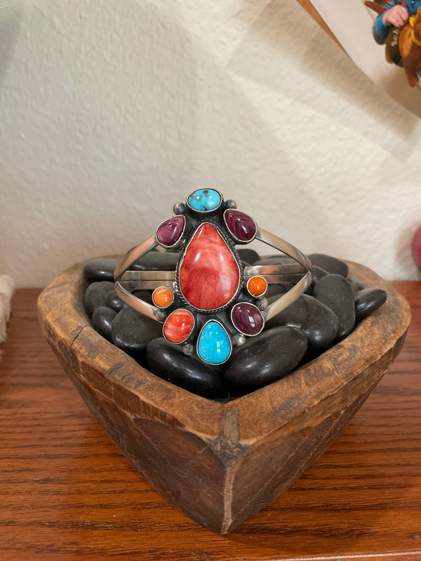 Spiny Oyster & Kingman Cluster Cuff