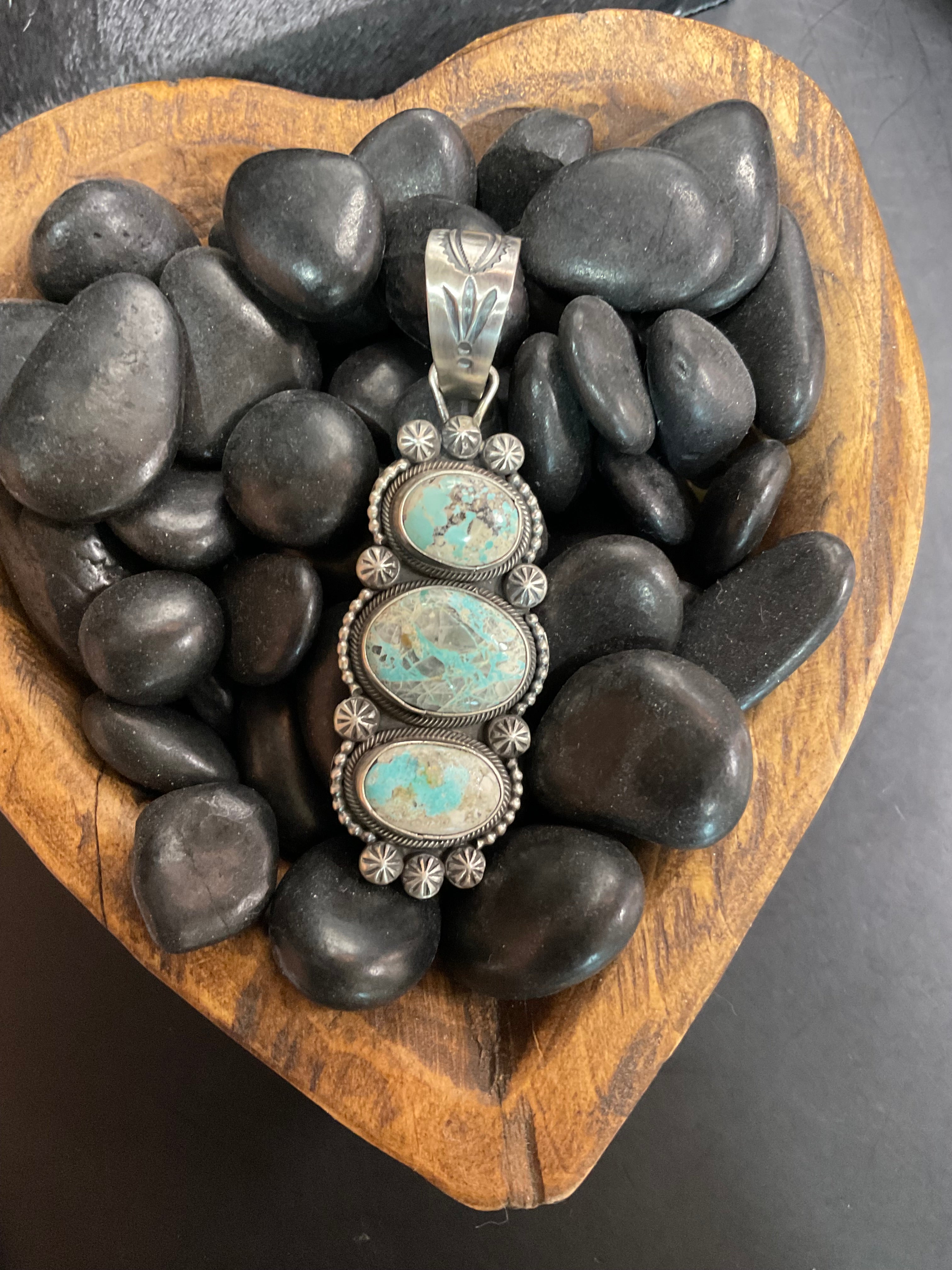 Royston Ribbon Turquoise 3 Stone Pendant – Turquoise River