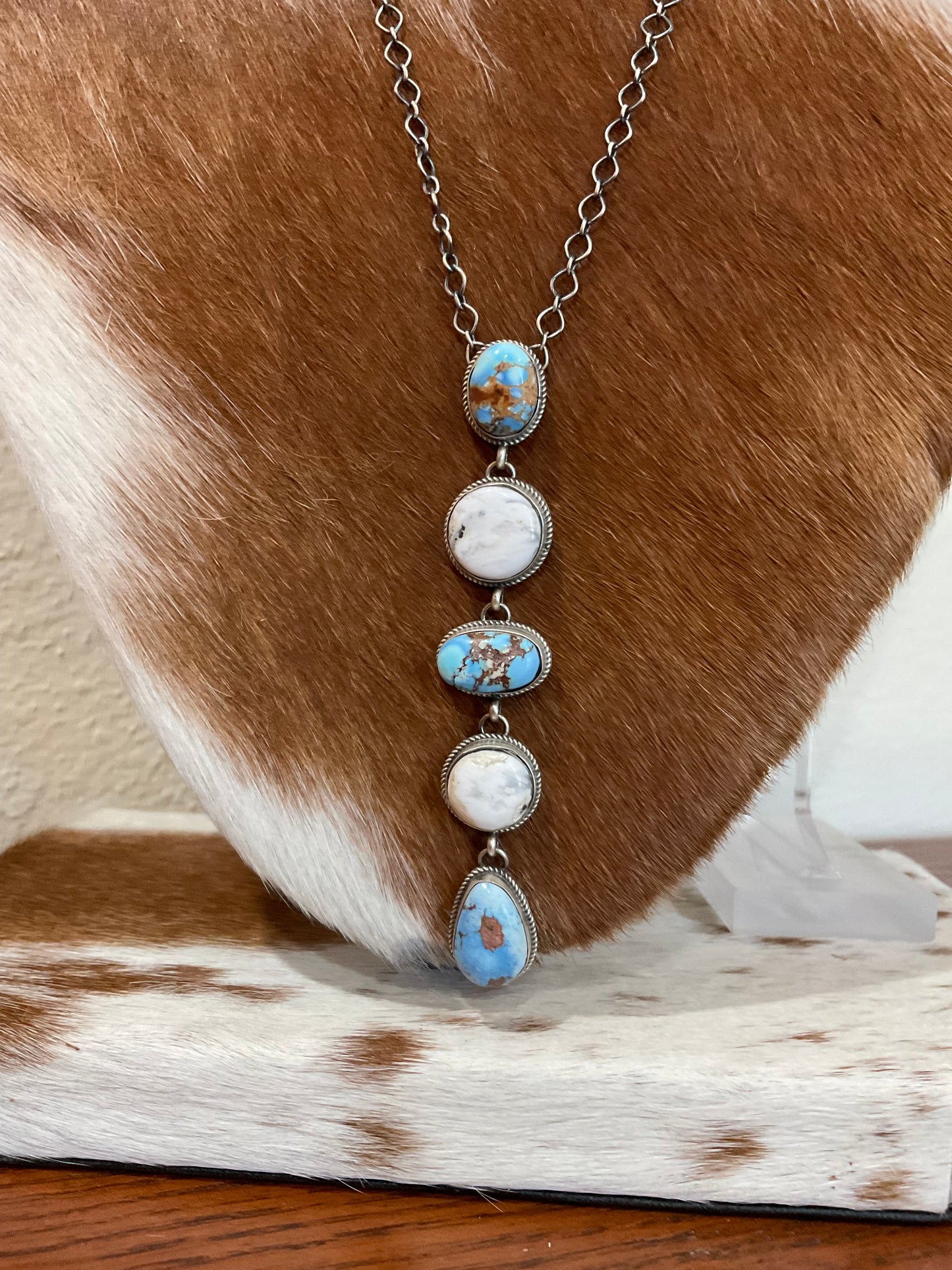 Golden Hills & White Buffalo Lariat