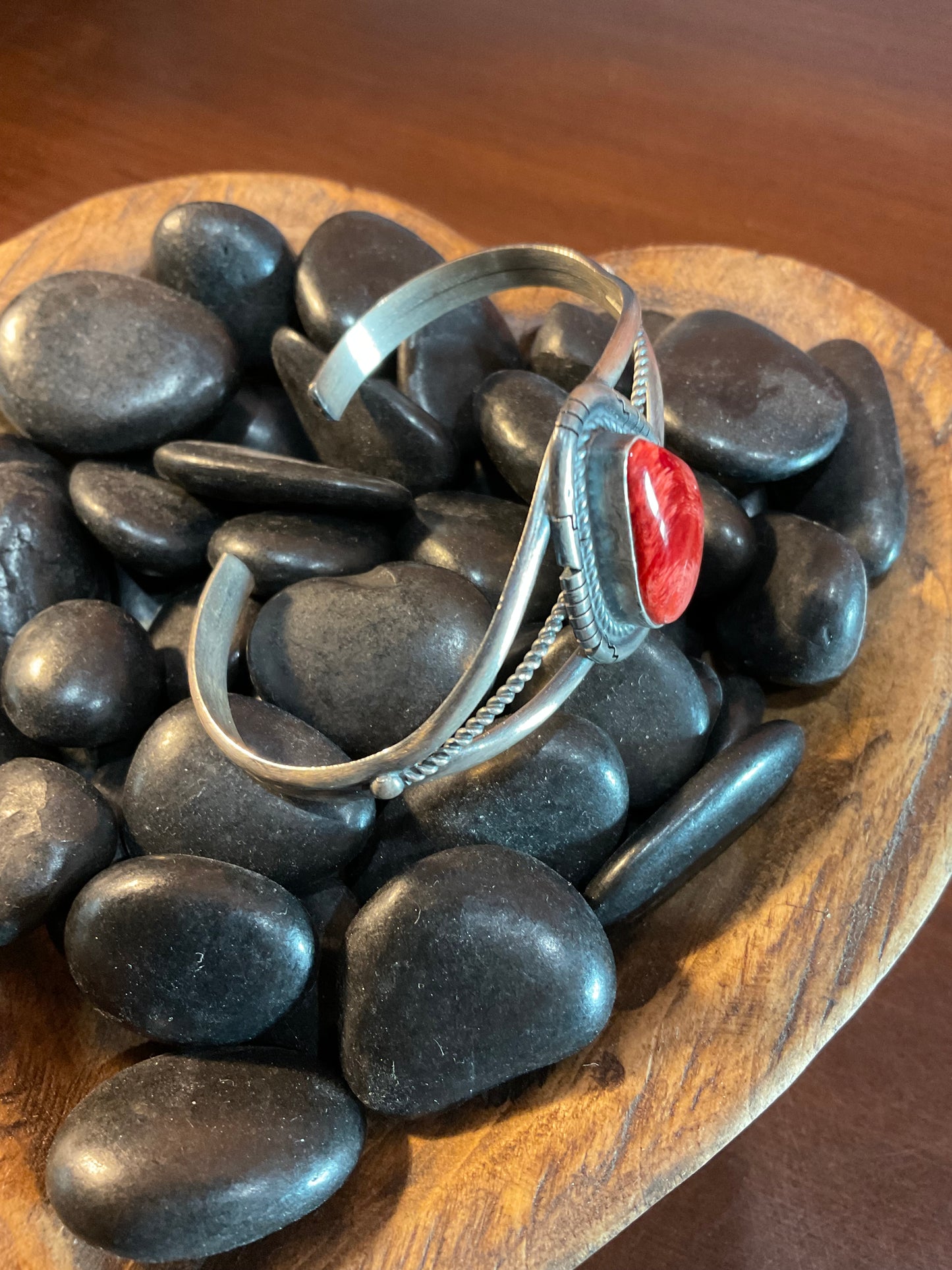 Red Spiny Oyster Cuff