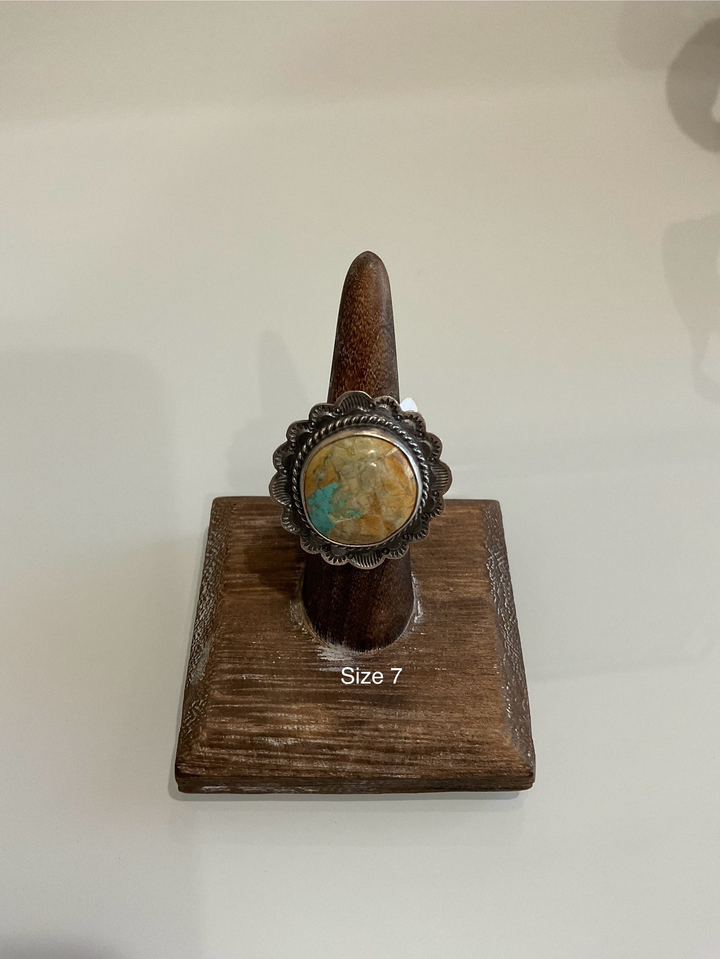 Royston Ribbon Rings