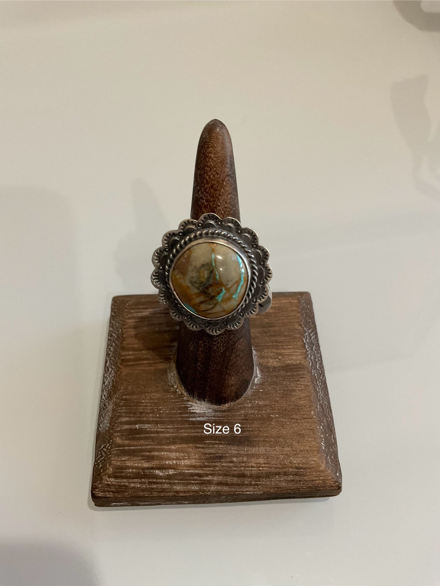 Royston Ribbon Rings