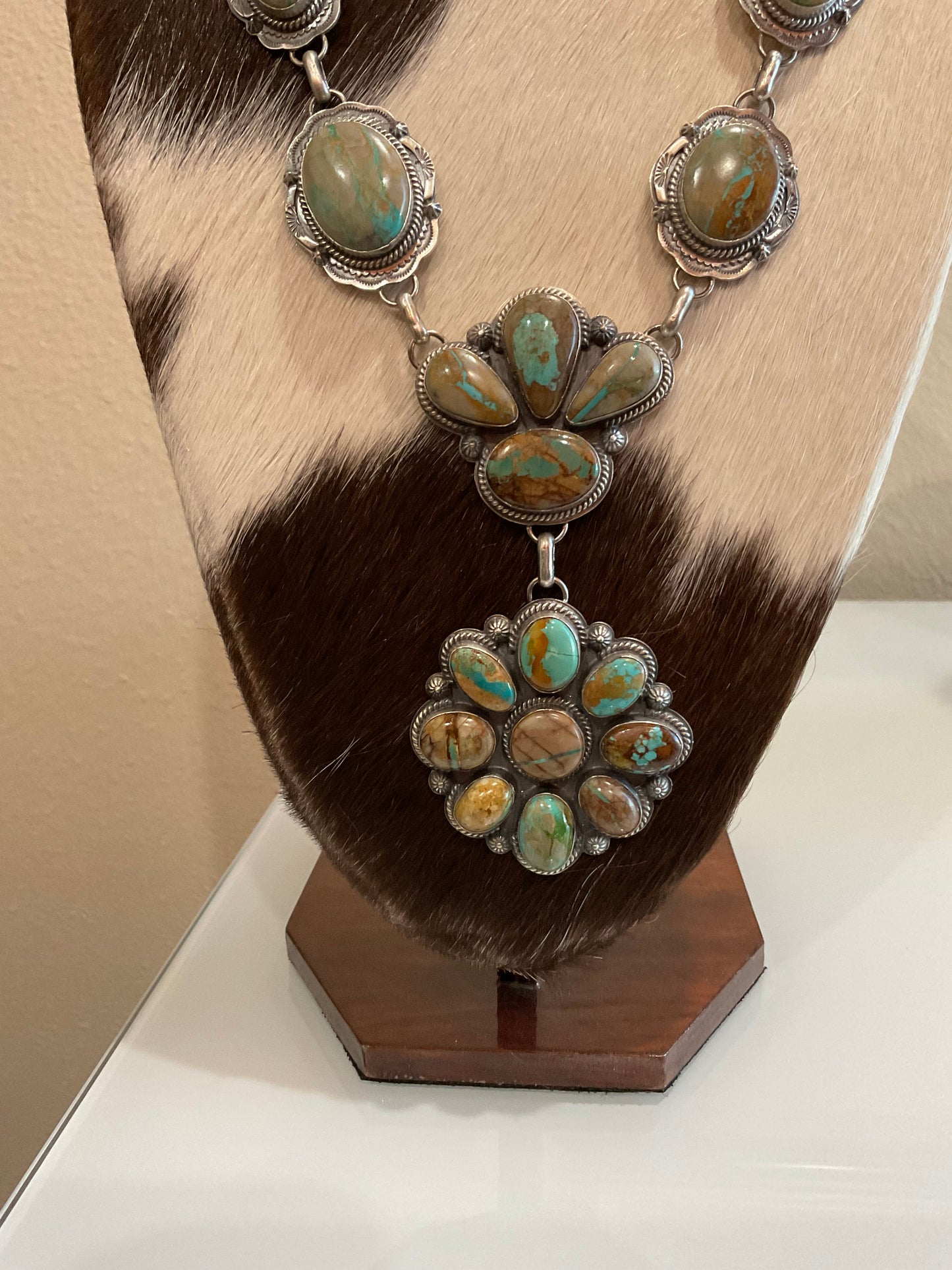 Boulder Ribbon Statement Lariat