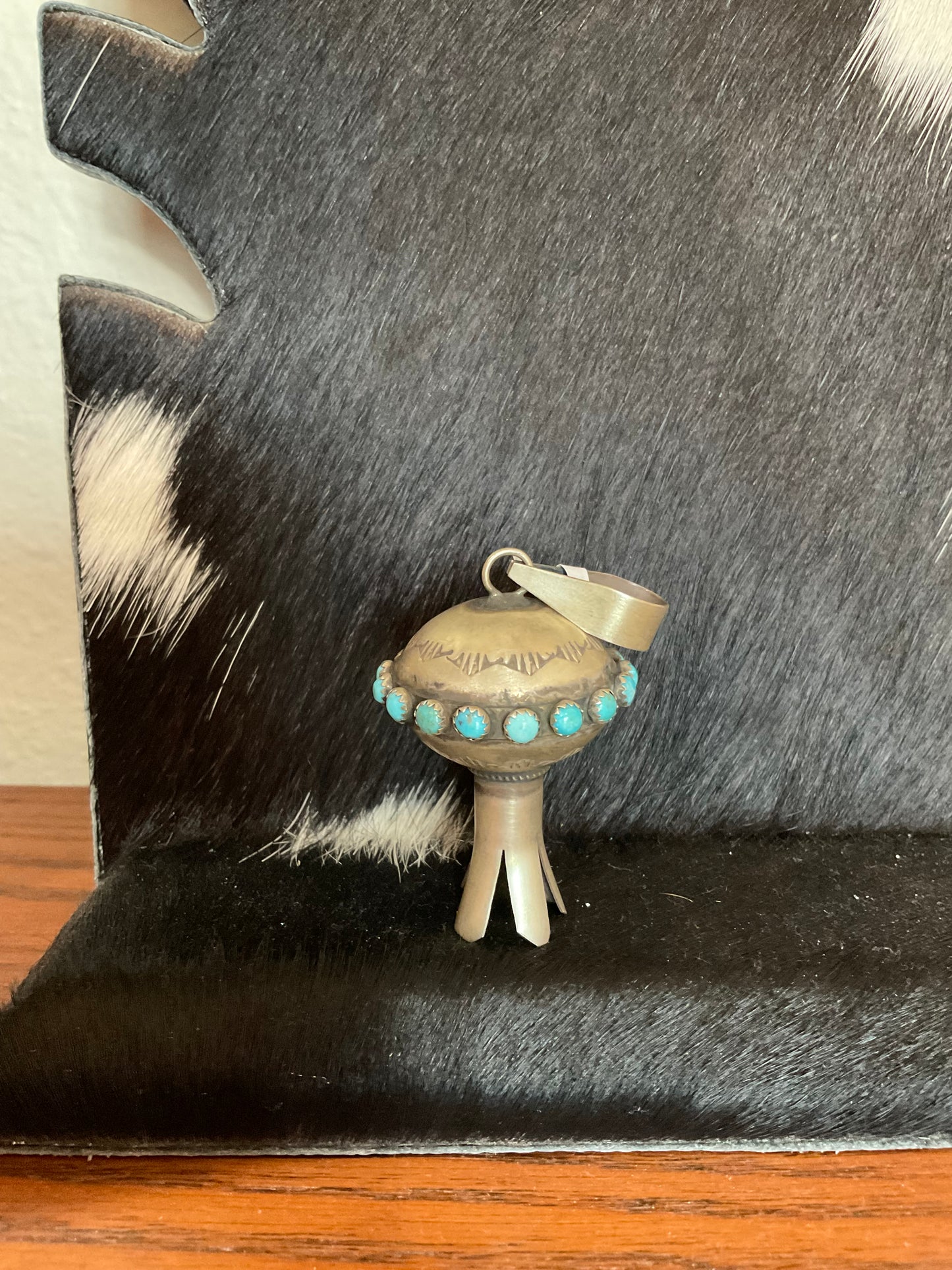 Kingman Squash Bell Pendant